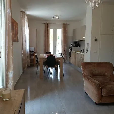 Case Del Sole - App. Dalia شقة